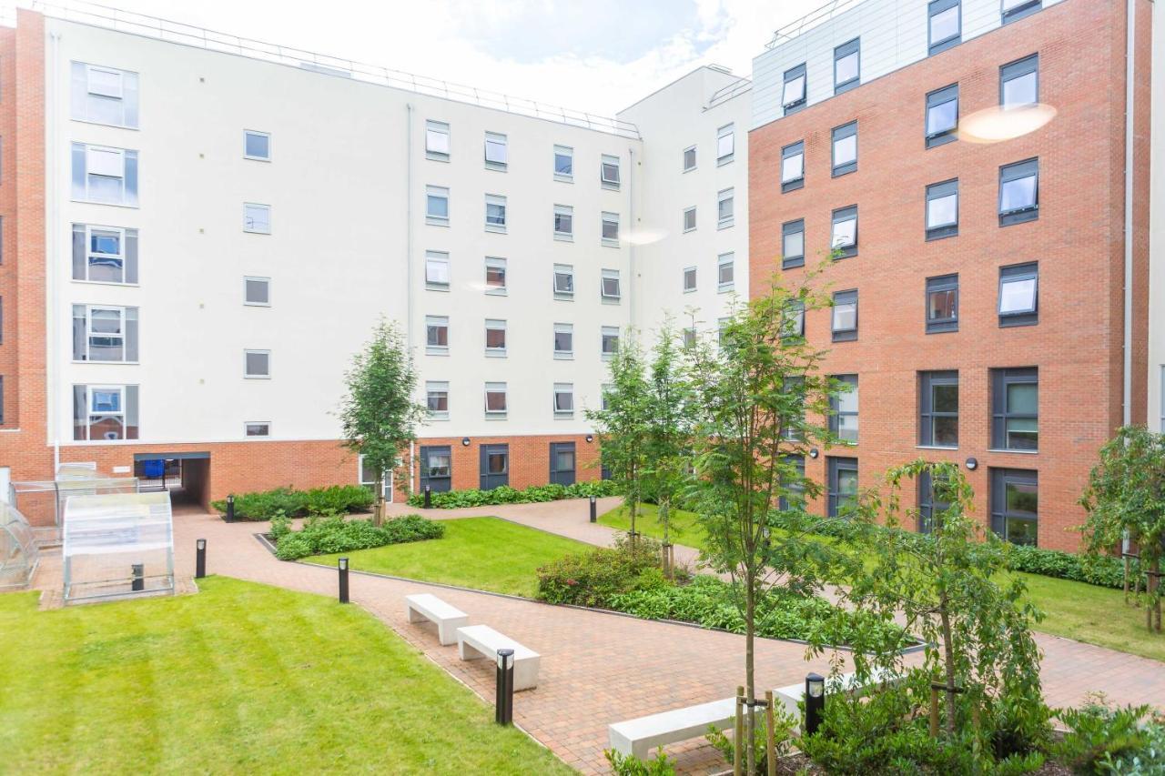 Newton Court Newcastle Ensuite Rooms Newcastle-upon-Tyne Extérieur photo